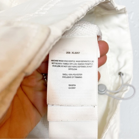 Columbia White Packable Rain Coat Medium - Picture 5 of 7